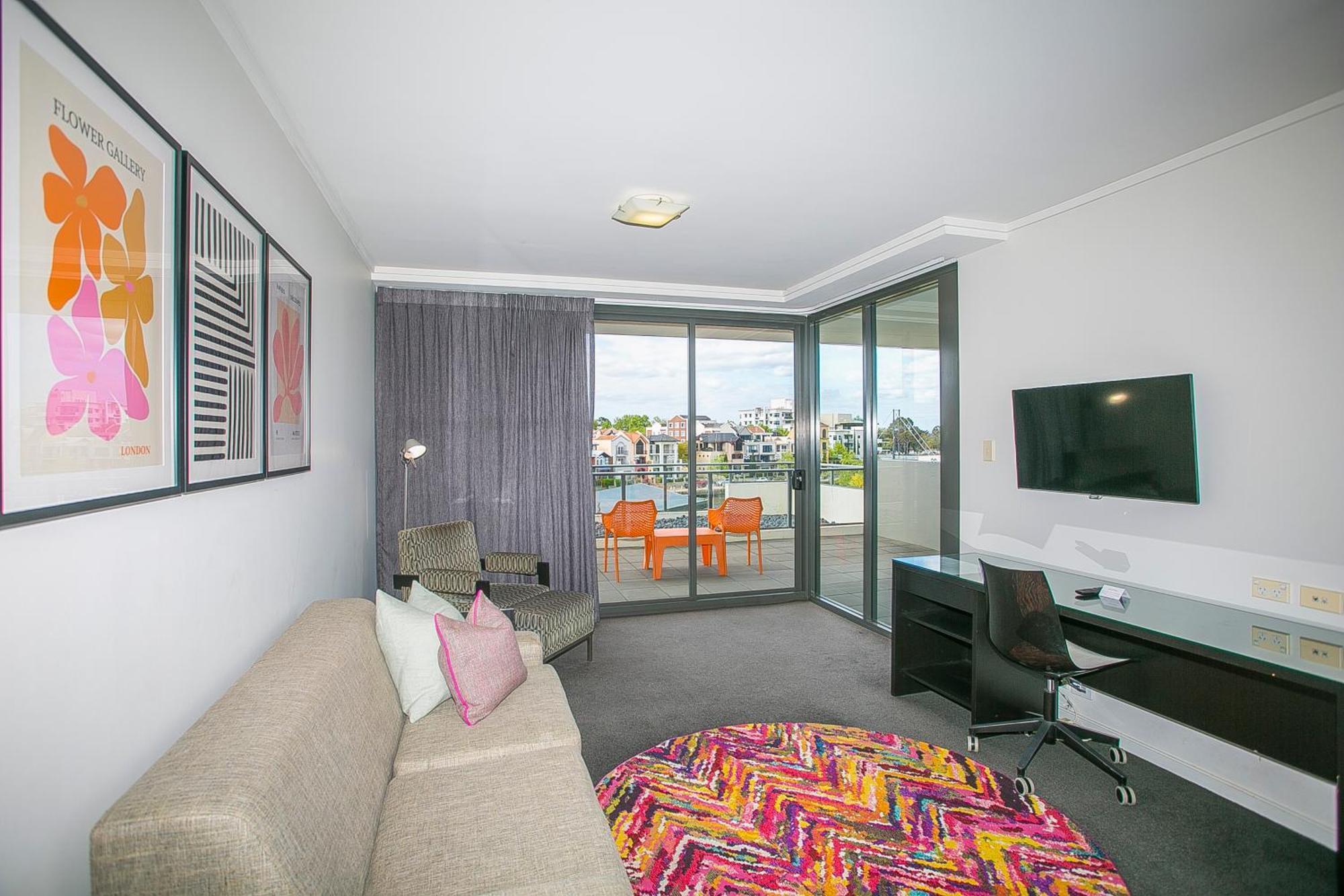 East Perth Suites Hotel Exterior foto